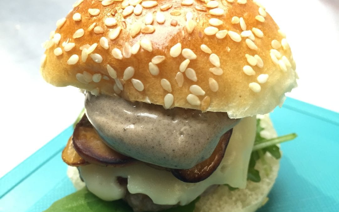 Seguro estante retrasar Qué mejor que aprender a hacer hamburguesas gourmet - La Zarola