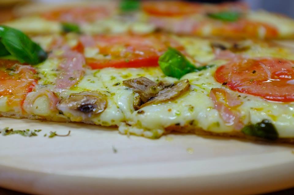 Pizzerías en Zaragoza: pizza negra