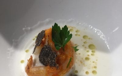 Deliciosa receta de ajoblanco con trufa negra y langostinos
