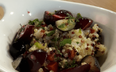 Recetas de verano: Ensalada de quinoa con cerezas y frutos rojos