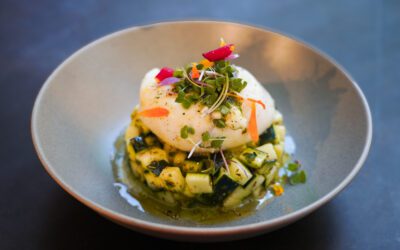 Tartar de calabacín con burrata