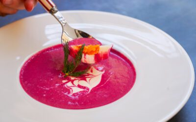 Chlodnik (sopa fría de remolacha y yogur)