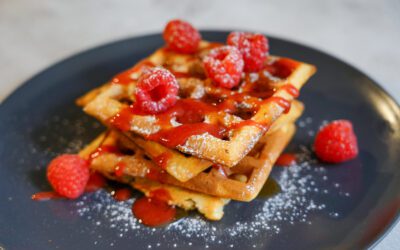 Gofres belgas con sirope de fresa casero