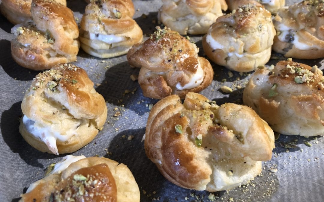 Receta Navideña: Petit choux de gambas con mayonesa de naranja