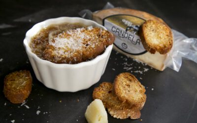 Receta: Sopa de cebolla gratinada con mezcla  de quesos