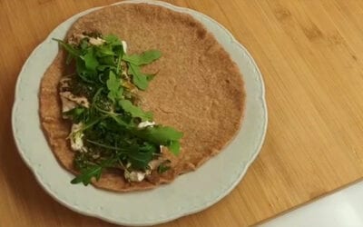 Receta saludable: Piadina con boquerones, rúcula, burrata y salsa chimichurri